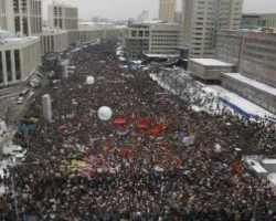 Оппозиция требует смены власти в России Оппозиция требует смены власти в России